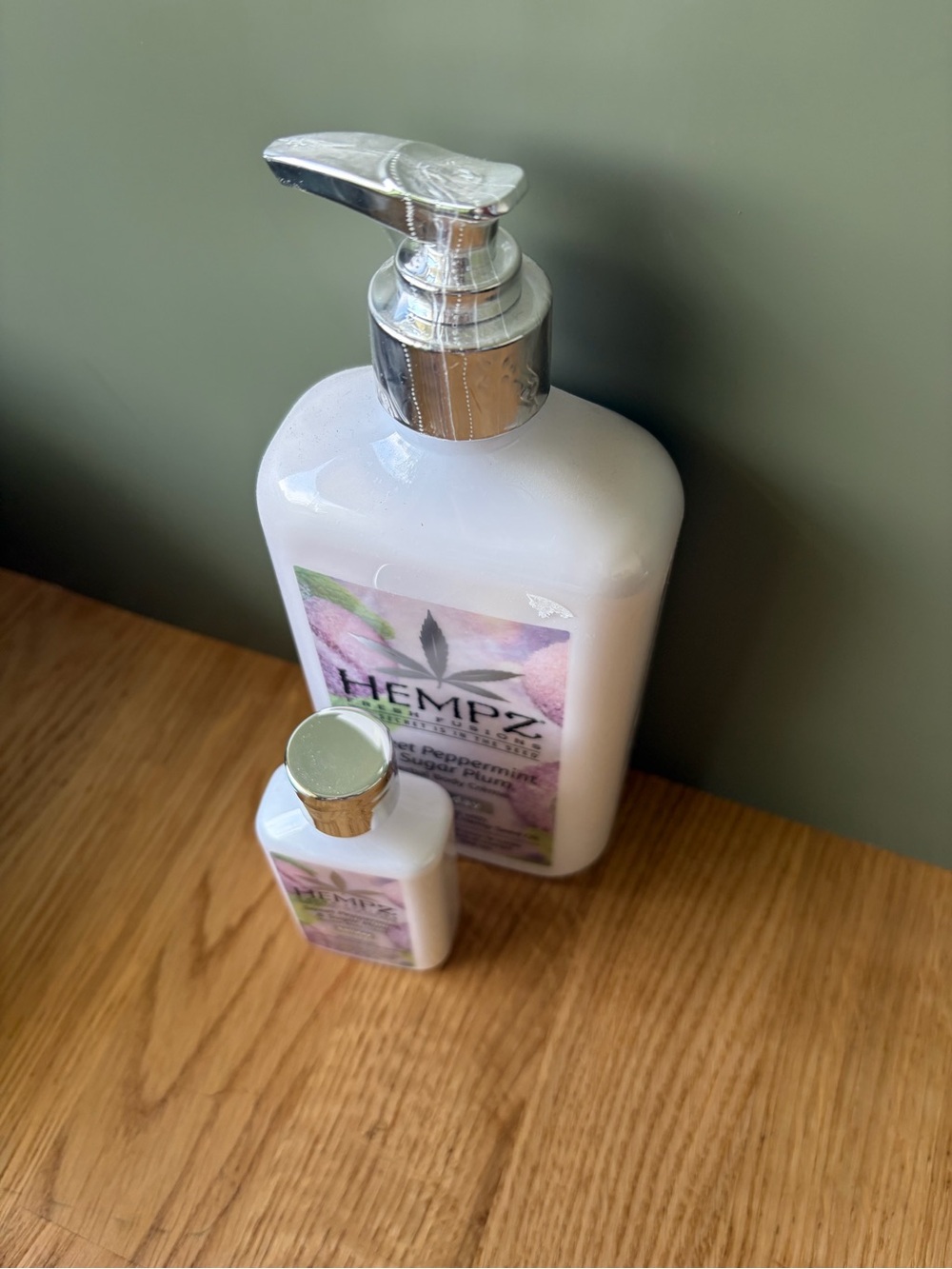 Hempz Moisturizing Body Lotion - Picture 4 of 4
